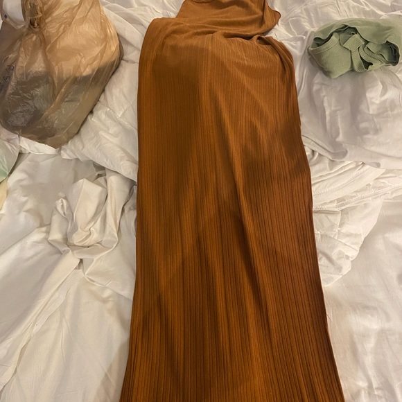 Lexie Ribbed Maxi Dress - Rust - Picture 3 of 4